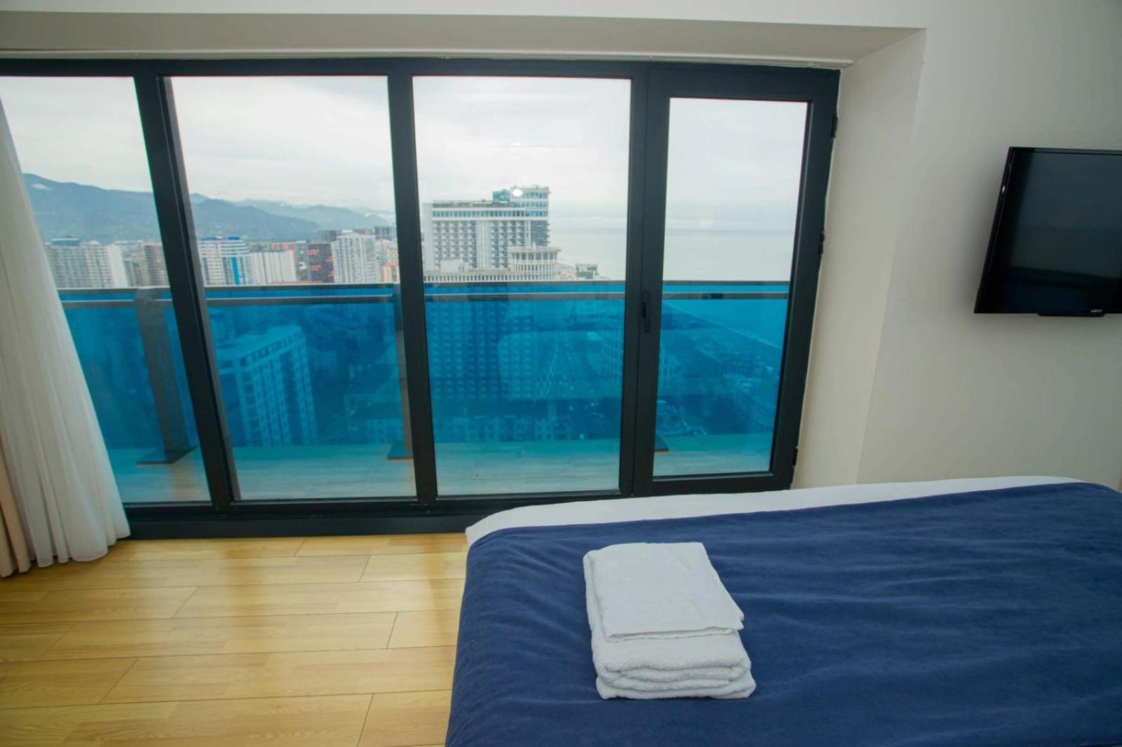 View From Above Orbi City Apartment Batumi Bagian luar foto