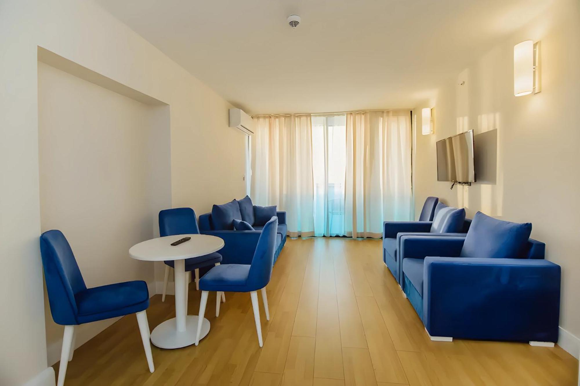 View From Above Orbi City Apartment Batumi Bagian luar foto