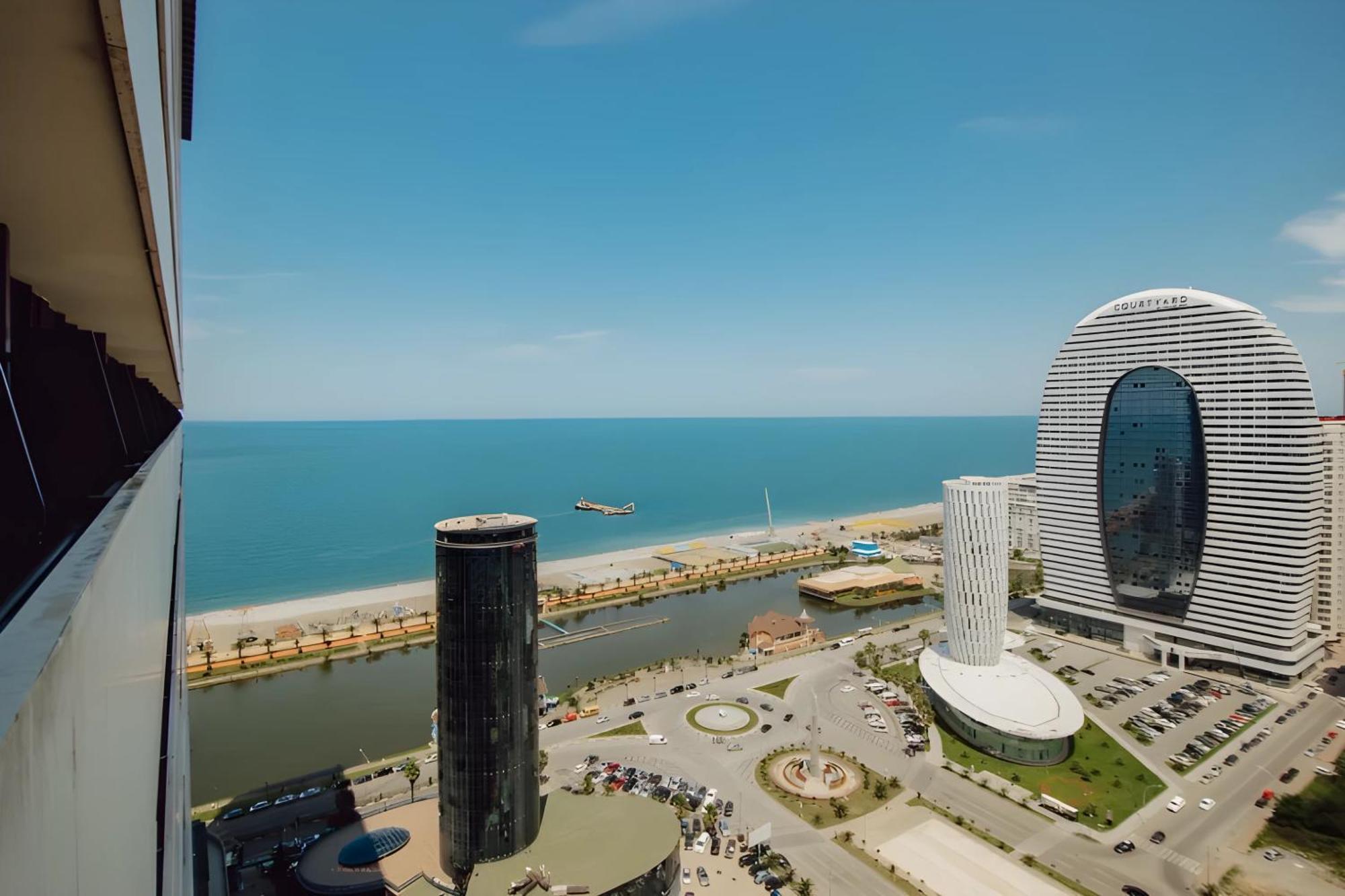 View From Above Orbi City Apartment Batumi Bagian luar foto